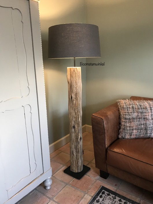 Boomstam Vloerlamp Eucalyptus